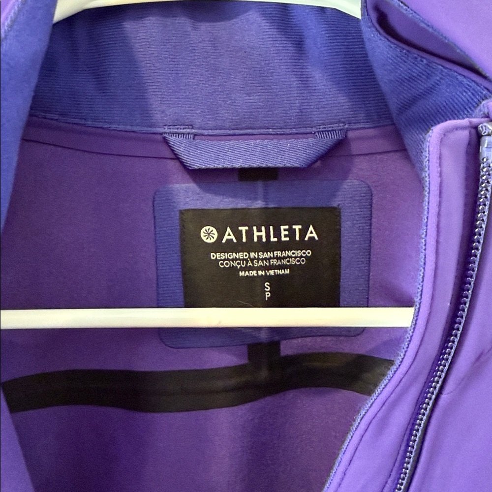 Athleta Women’s Deep Purple Hooded Softshell Utility Jacket - Picture 6 of 9